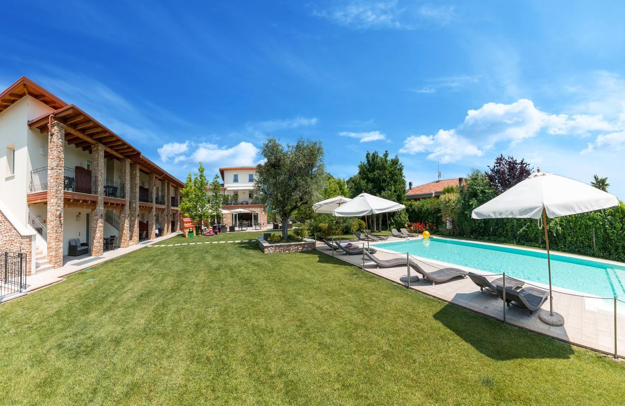 Agriturismo Corte Aurea Desenzano del Garda Exterior photo